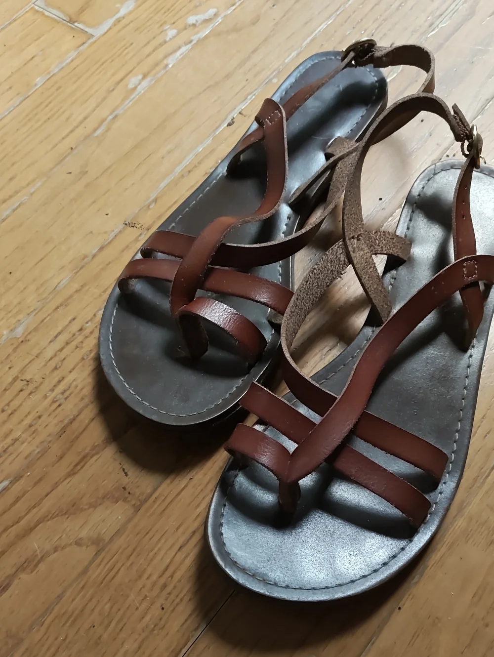Faded Glory Strappy Sandals 7